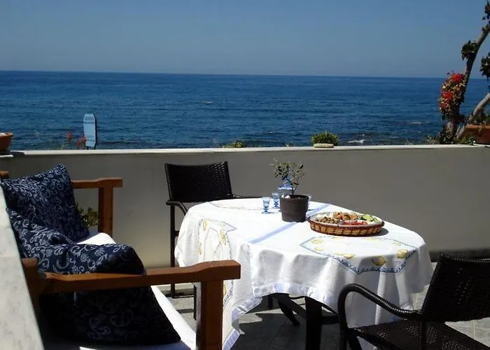 Skinos Apartments